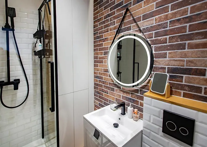 Hillside7 Micro-loft Apartment